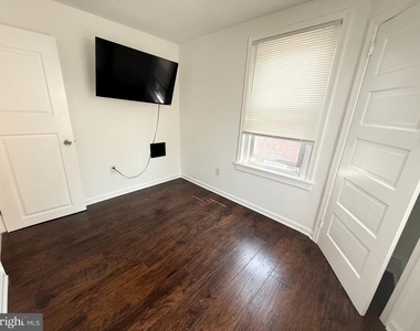 242 Pusey Avenue - Photo Thumbnail 7