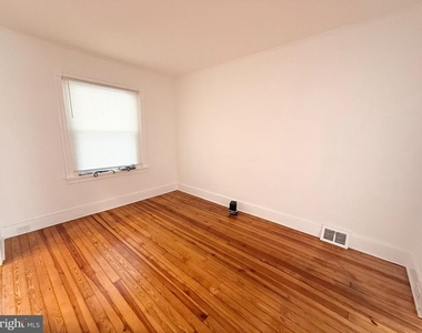 242 Pusey Avenue - Photo Thumbnail 18