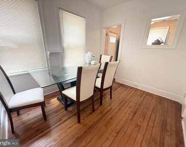 242 Pusey Avenue - Photo Thumbnail 3