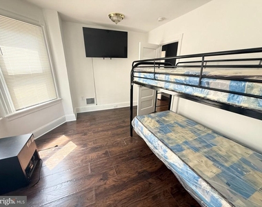 242 Pusey Avenue - Photo Thumbnail 13