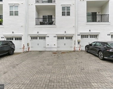 105a Jay Alley - Photo Thumbnail 27