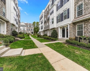 105a Jay Alley - Photo Thumbnail 1