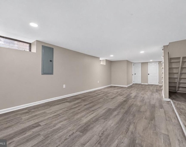 206 Charles Street - Photo Thumbnail 39