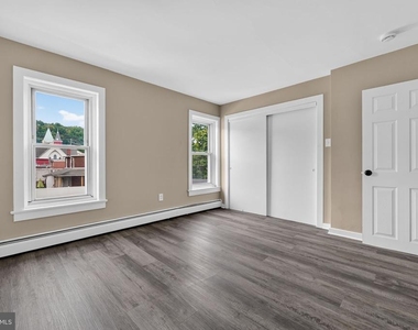 206 Charles Street - Photo Thumbnail 22