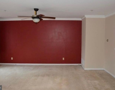 232 Fox Run - Photo Thumbnail 5