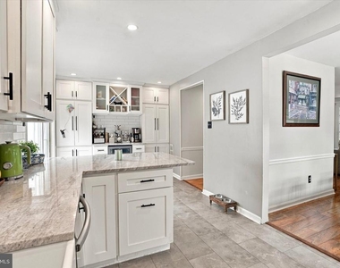 31 Pearl Drive - Photo Thumbnail 4