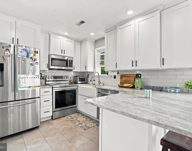 31 Pearl Drive - Photo Thumbnail 3