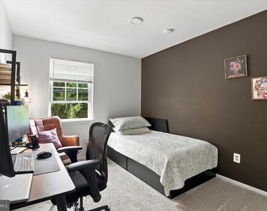 31 Pearl Drive - Photo Thumbnail 7