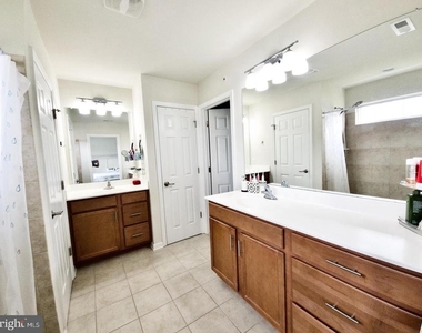 111 Admiral Lane - Photo Thumbnail 27