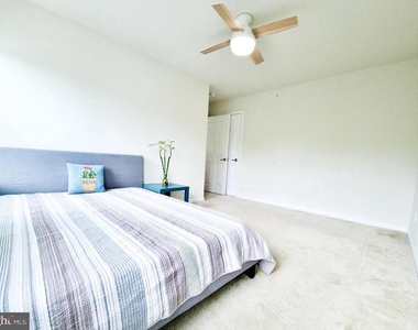 111 Admiral Lane - Photo Thumbnail 19