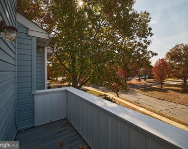 171 Shire Drive - Photo Thumbnail 8