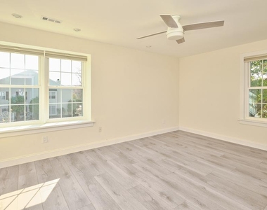 171 Shire Drive - Photo Thumbnail 12
