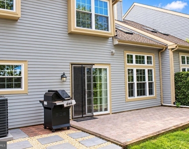 4 Spruce Court - Photo Thumbnail 21