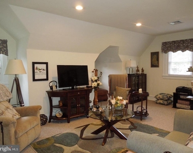 140 W Butler Avenue - Photo Thumbnail 10