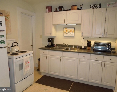 140 W Butler Avenue - Photo Thumbnail 5