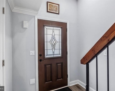 17 Winchester Drive - Photo Thumbnail 4