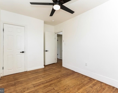 226 Greenwich Avenue - Photo Thumbnail 16