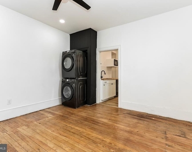 226 Greenwich Avenue - Photo Thumbnail 9