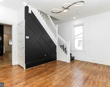 226 Greenwich Avenue - Photo Thumbnail 2