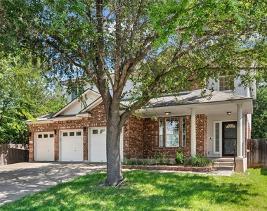 10605 Lindshire Ln - Photo Thumbnail 1