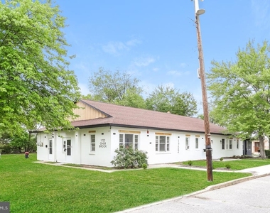 1722 Overbrook Avenue - Photo Thumbnail 17