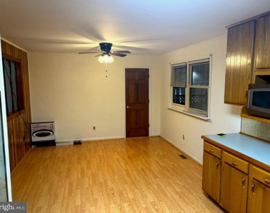 197 Bergen Avenue - Photo Thumbnail 7