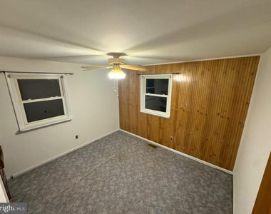 197 Bergen Avenue - Photo Thumbnail 8