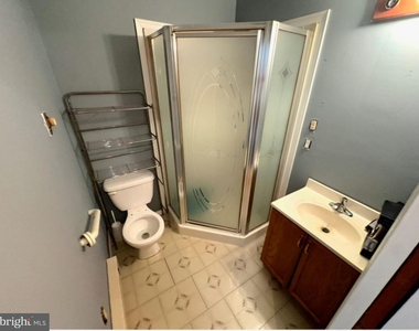 197 Bergen Avenue - Photo Thumbnail 13
