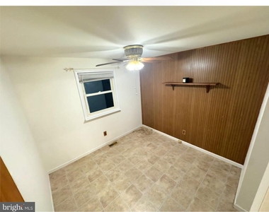 197 Bergen Avenue - Photo Thumbnail 11