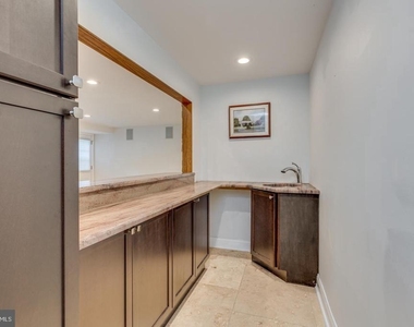 421 Fireside Lane - Photo Thumbnail 18