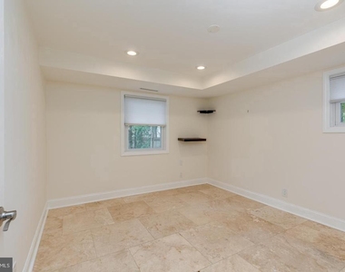 421 Fireside Lane - Photo Thumbnail 19