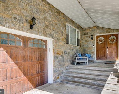 421 Fireside Lane - Photo Thumbnail 2