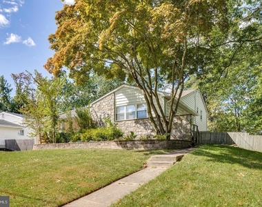 421 Fireside Lane - Photo Thumbnail 37
