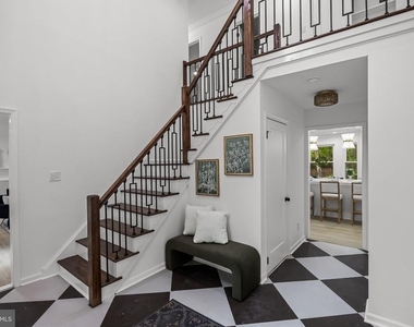 1 Dickson Drive - Photo Thumbnail 1