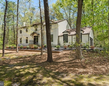 1 Dickson Drive - Photo Thumbnail 5