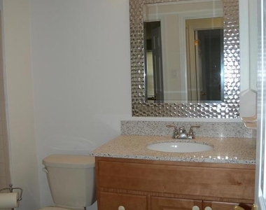 1907 Sutton Place - Photo Thumbnail 14