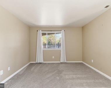 305 Cypress Point Circle - Photo Thumbnail 10