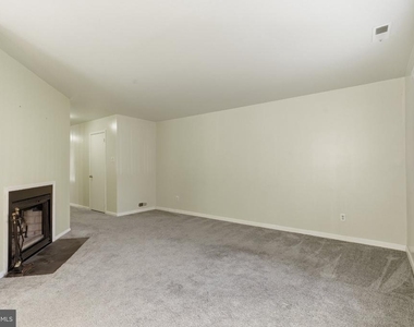 305 Cypress Point Circle - Photo Thumbnail 5