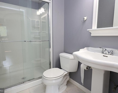 806 Harrier Row - Photo Thumbnail 17
