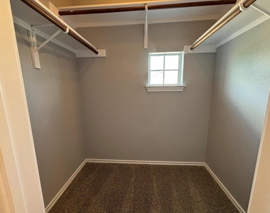 7305 Dan Jean Dr - Photo Thumbnail 17