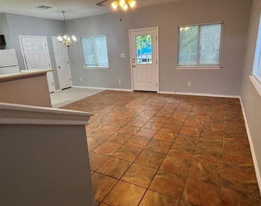 7305 Dan Jean Dr - Photo Thumbnail 5