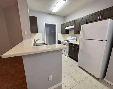 7305 Dan Jean Dr - Photo Thumbnail 8
