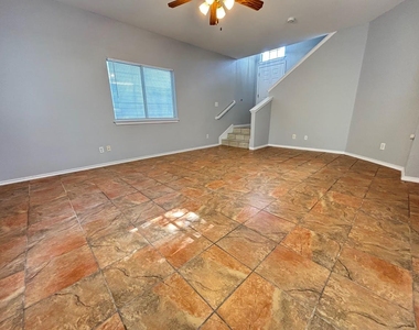 7305 Dan Jean Dr - Photo Thumbnail 6