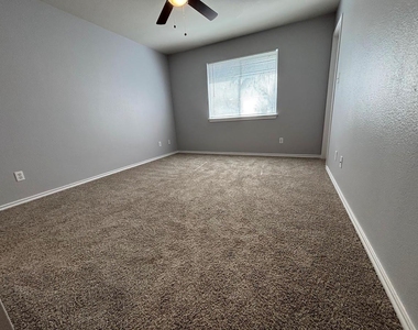 7305 Dan Jean Dr - Photo Thumbnail 18