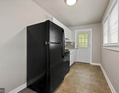 102 Lumberton Rd Road - Photo Thumbnail 8
