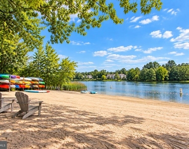 400 Williamsburg Court - Photo Thumbnail 51
