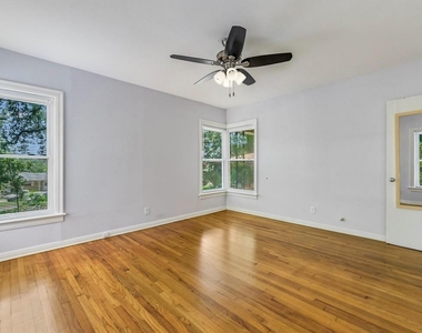 2323 Hartford Rd - Photo Thumbnail 12