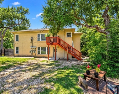 2323 Hartford Rd - Photo Thumbnail 1