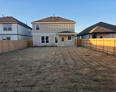 408 Acuff Ln - Photo Thumbnail 33