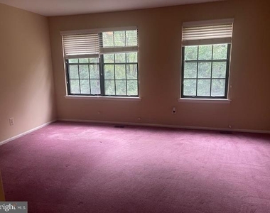 4521 Concord Place - Photo Thumbnail 3